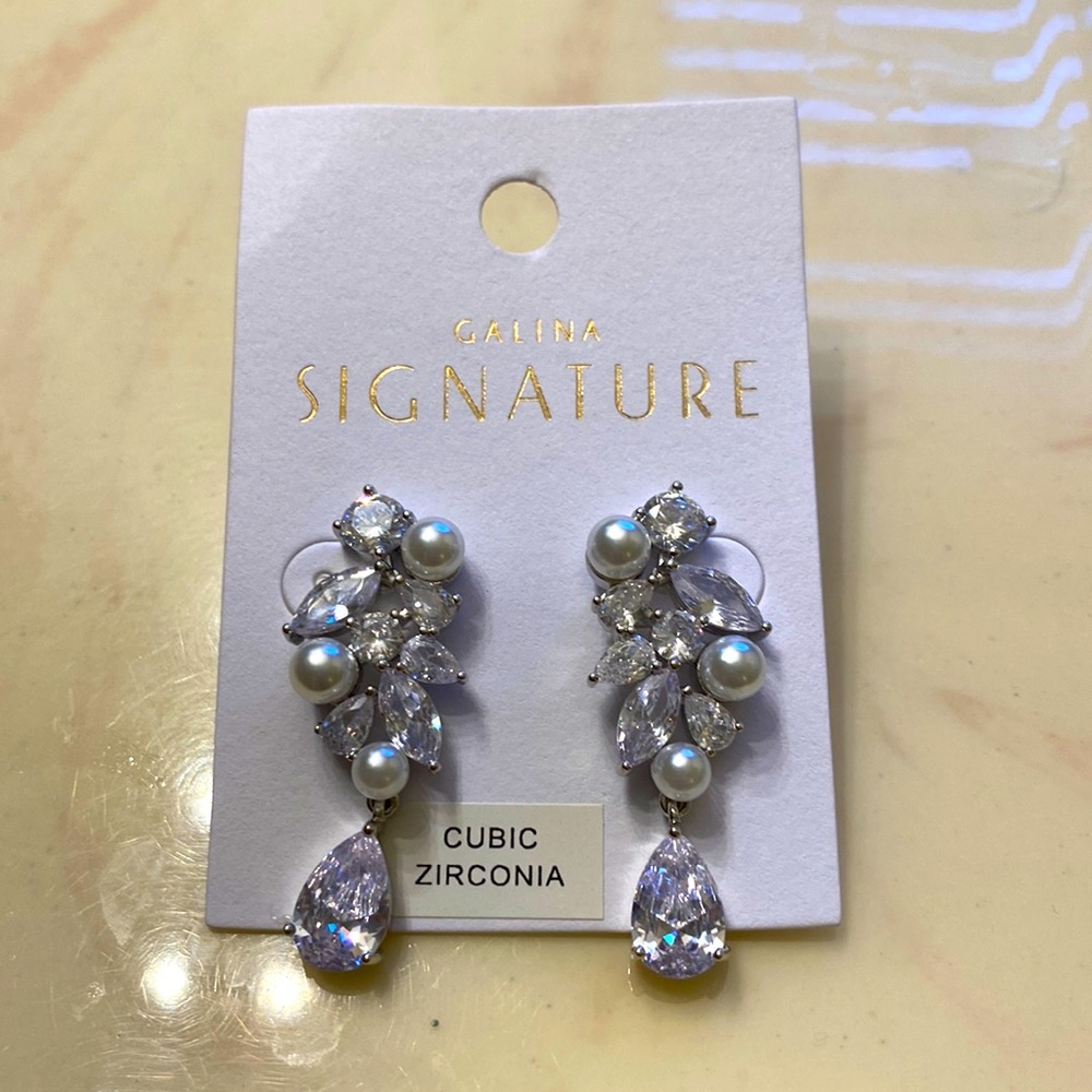 🆕 NWT Galina Signature Earrings